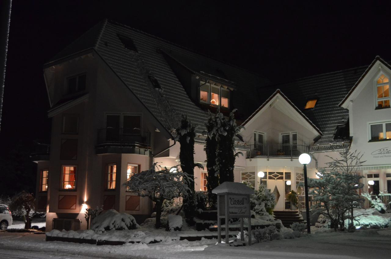 Castell Hotel & Restaurant Leinsweiler Exterior foto